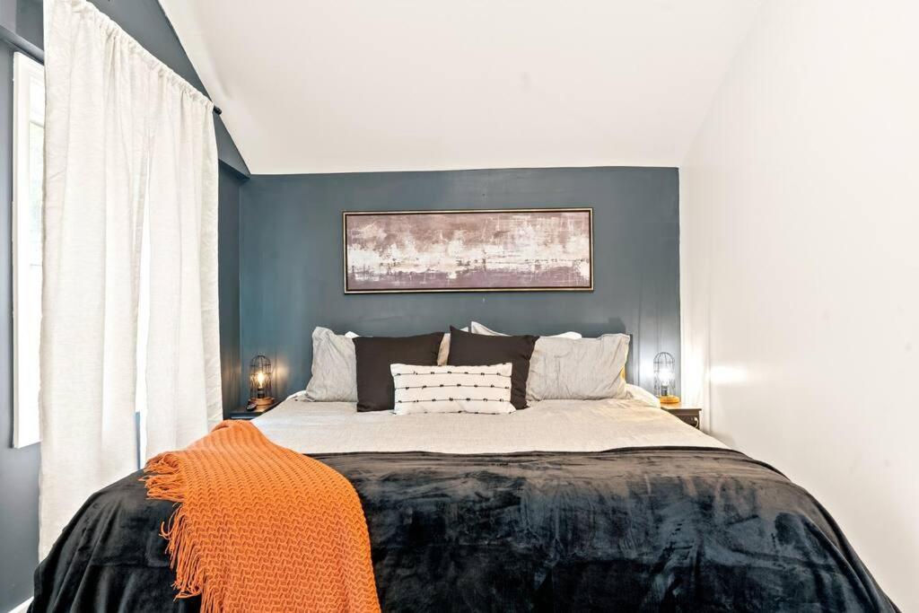 The Modern Forge Ny, Honeoye Lake Luaran gambar
