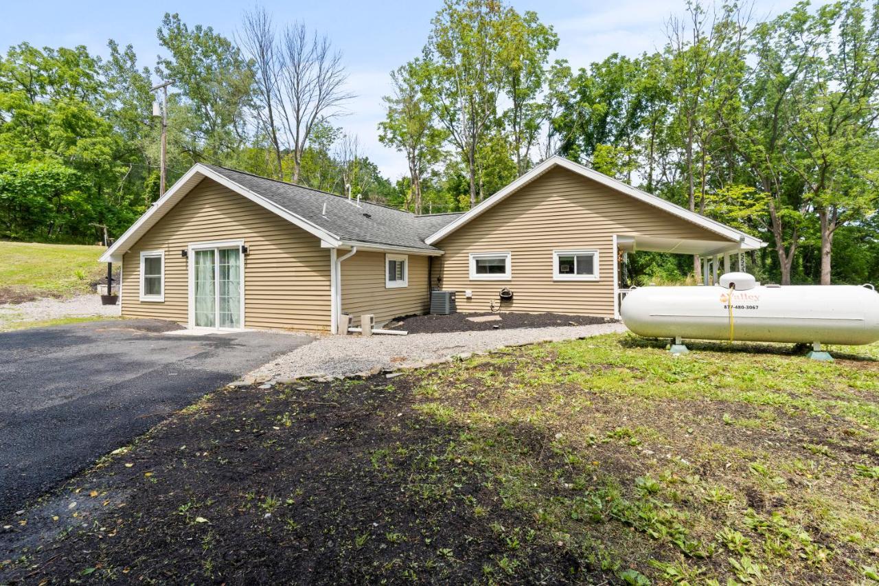 The Modern Forge Ny, Honeoye Lake Luaran gambar