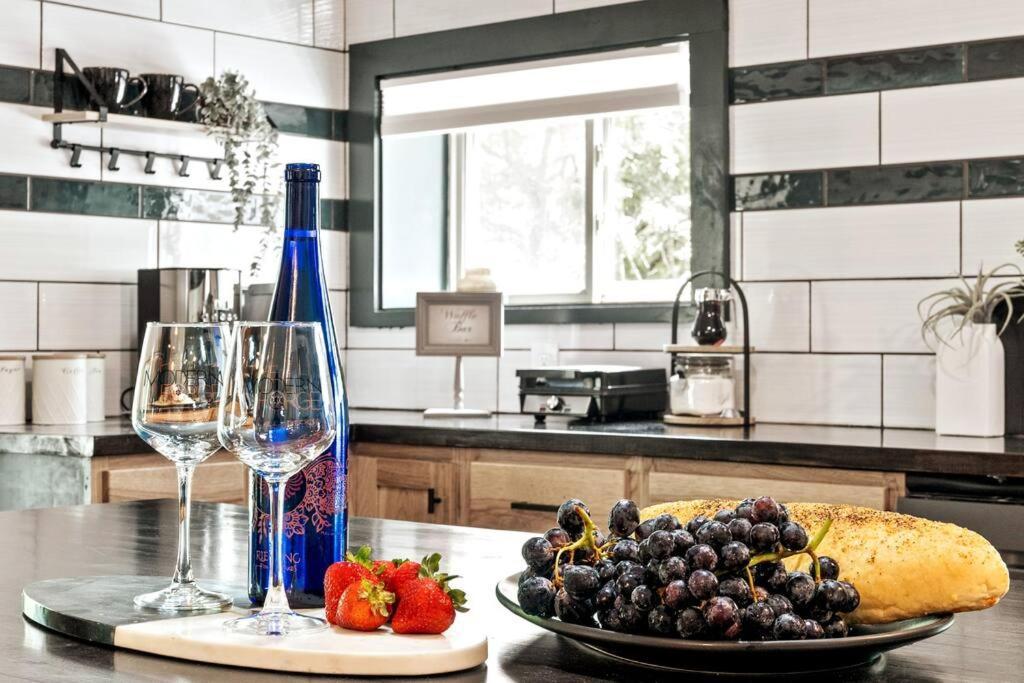 The Modern Forge Ny, Honeoye Lake Luaran gambar